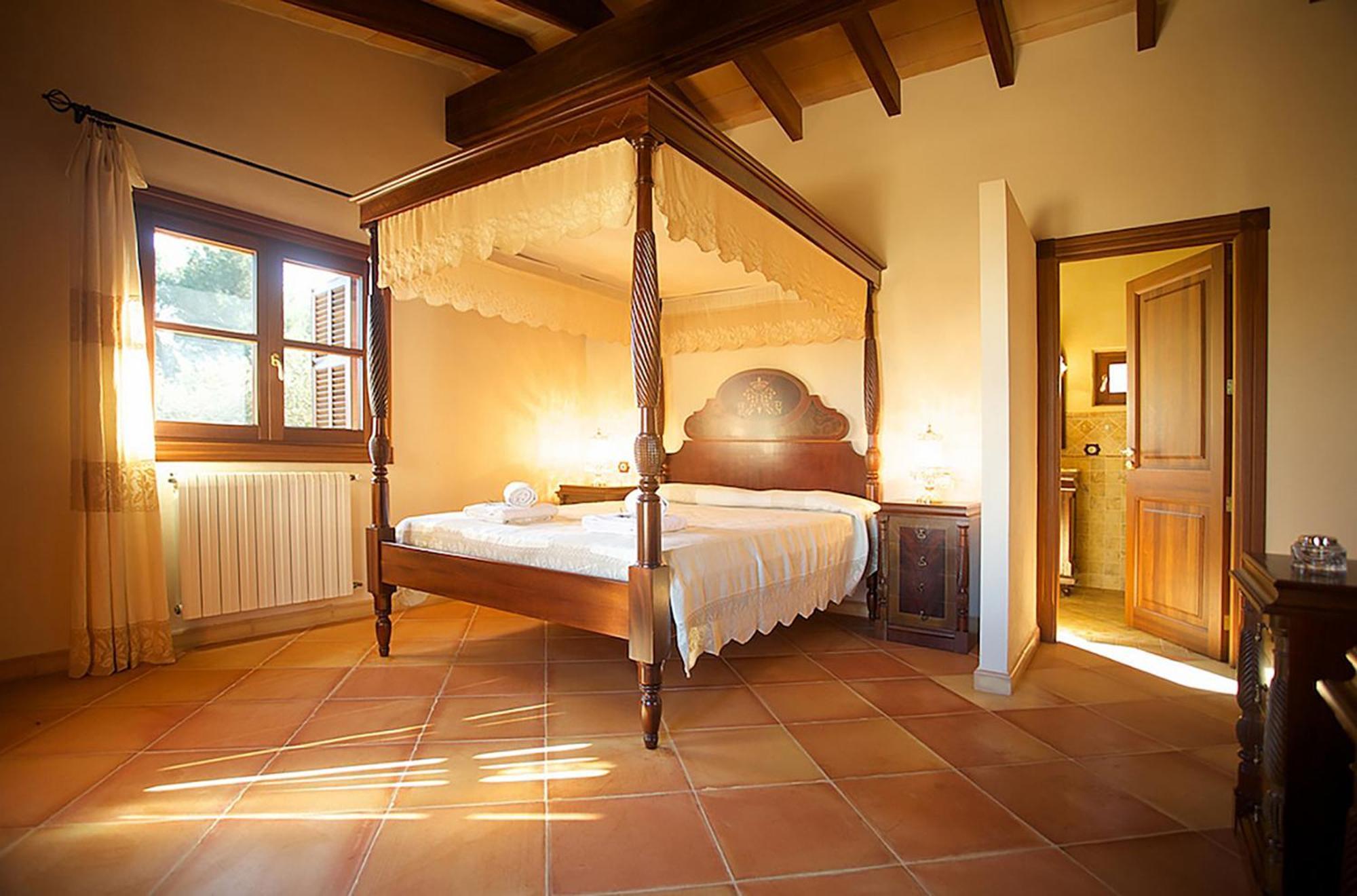 In A Peaceful Rural Setting For Large Groups Petra (Mallorca)